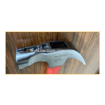 American type claw hammer with magnet