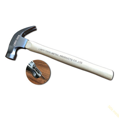 American type claw hammer with magnet
