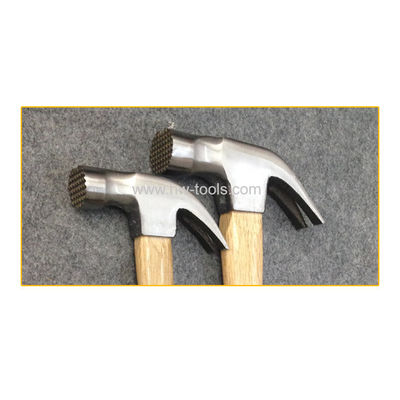 American type claw hammer with magnet